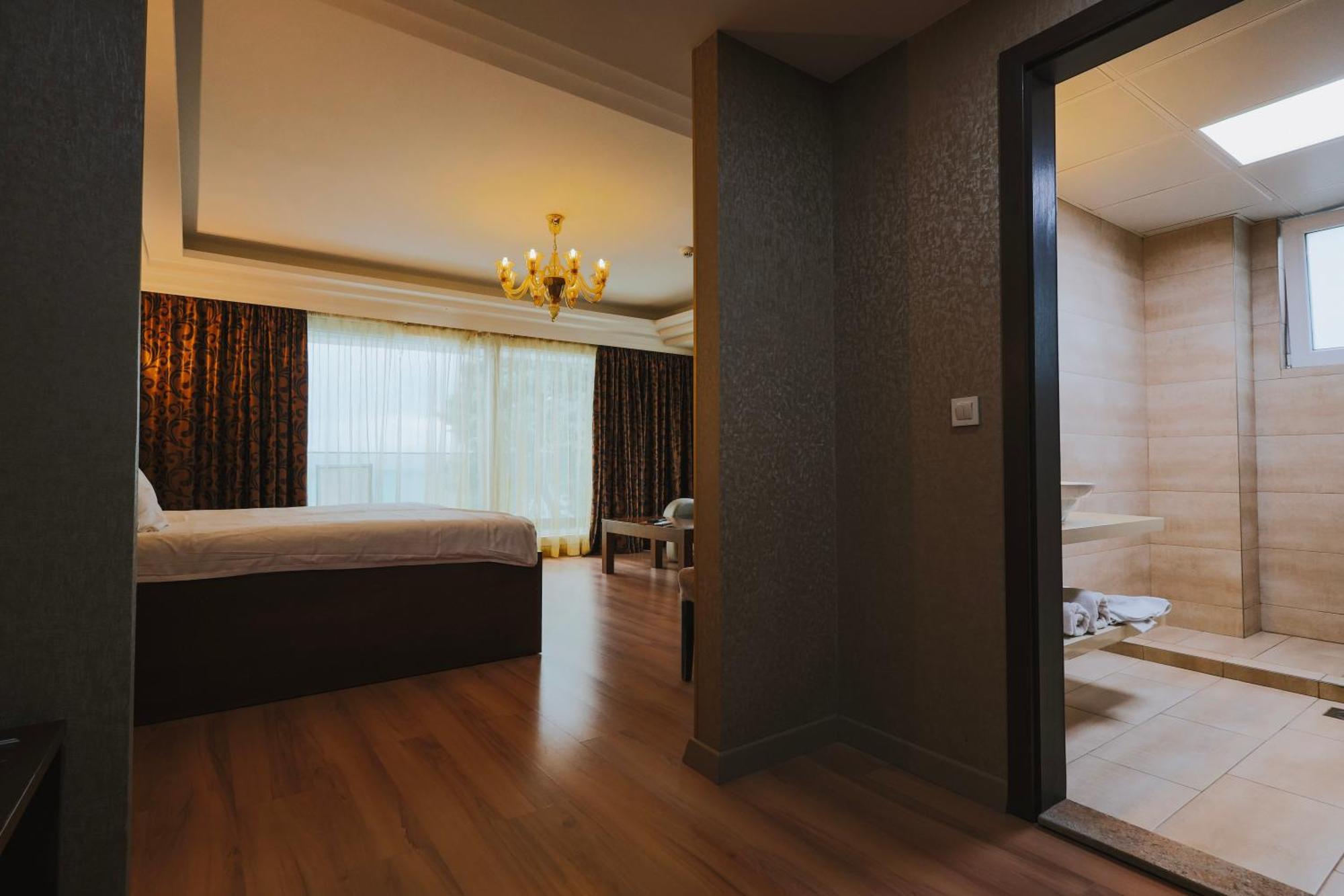 Mr.I Boutique Hotel & Bar โอครีด ภายนอก รูปภาพ